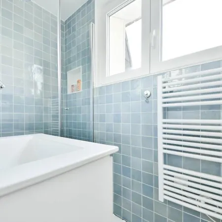 Appartement Eiffel Tower View 1br Newly Renovated And Elegant